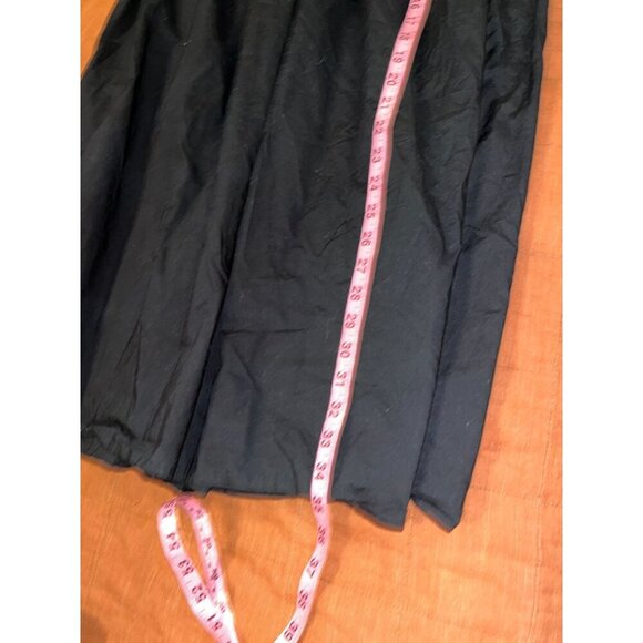 Elegant Black Midi Skirt - Picture 7 of 9